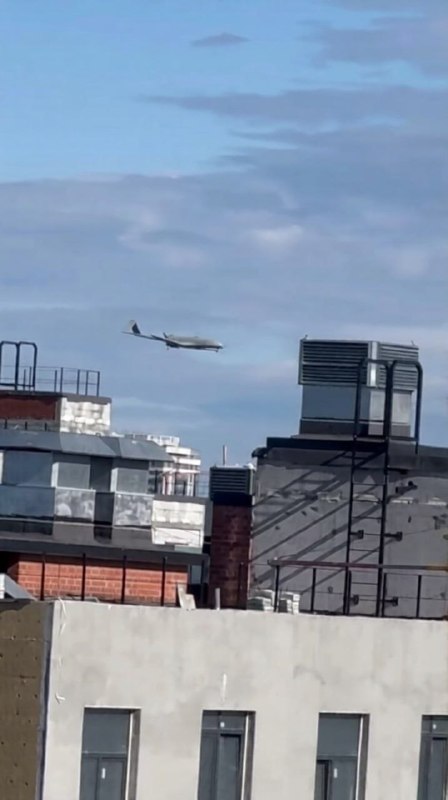 ❗️Ukrainian AN-196 Liutyi long-range drones struck the 158,000 m² Wildberries logistics hub in Yekaterinburg, Sverdlovsk Oblast, around 1,700 km from Ukraine’s border. At least two impacts were reported, and a fire broke out inside the warehouse complex. Another drone was apparently shot down over the site.