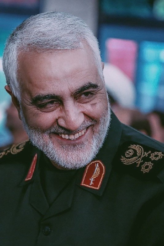 〖جآنـانِ‌حُ‌ـسِیـن'؏'〗: ..آسمان‌نشین‌ِ‌مهربان‌منجز‌دیدار‌تو‌مداوا‌نشود‌زخم‌دلم:)💔چه‌شو‌دگر‌نظری‌برمنِ‌بیچاره‌ڪنی!؟#حاج‌قاسم‌قلبم🌱