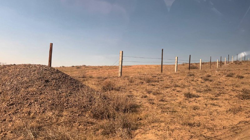 Это точно Алматы? А то у меня ощущение, что мы снимаем клип в Техасе 💘Это точно Алматы? А то у меня ощущение, что мы снимаем клип в Техасе 💘