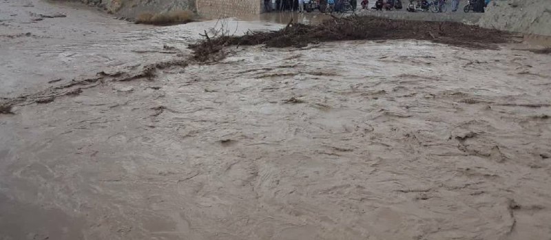 روزنامه ایران: ⭕️ سیل در روستاهای شیروان🔹وقوع سیلاب در روستاهای شیروان در خراسان شمالی، موجب مسدود شدن راه چندین روستا و خساراتی به باغ