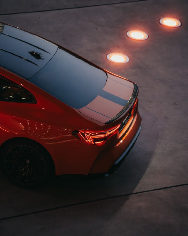 BMW M4 7