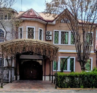 Продается дом, махалля Ракат, 3.3 сотки