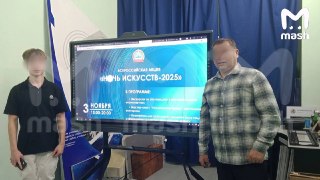 15-летний сын чувашского чиновника задушил сверстницу проводом от зарядки.1 сентября тело девочки-подростка обнаружили в Чебоксарах в квартире на проспекте Тракторостроителей. Осмотр показал, что её задушили проводом от зарядки.Задержанным по подозрению в 