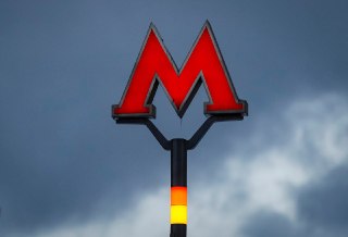 Более 30 станций метро Москвы лишились охранного статуса. Власти больше не обязаны сохранять их исторический облик В 2025 году из реестра объектов культурного наследия исключили 31 станцию московского метро, обратил внимание «Архнадзор». Среди них — «Сокол