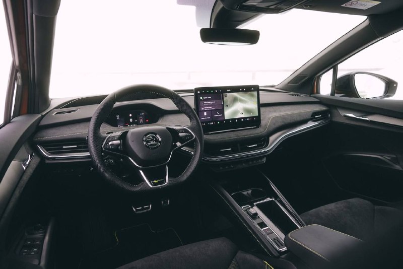Skoda обновила электрический кроссовер Enyaq 6