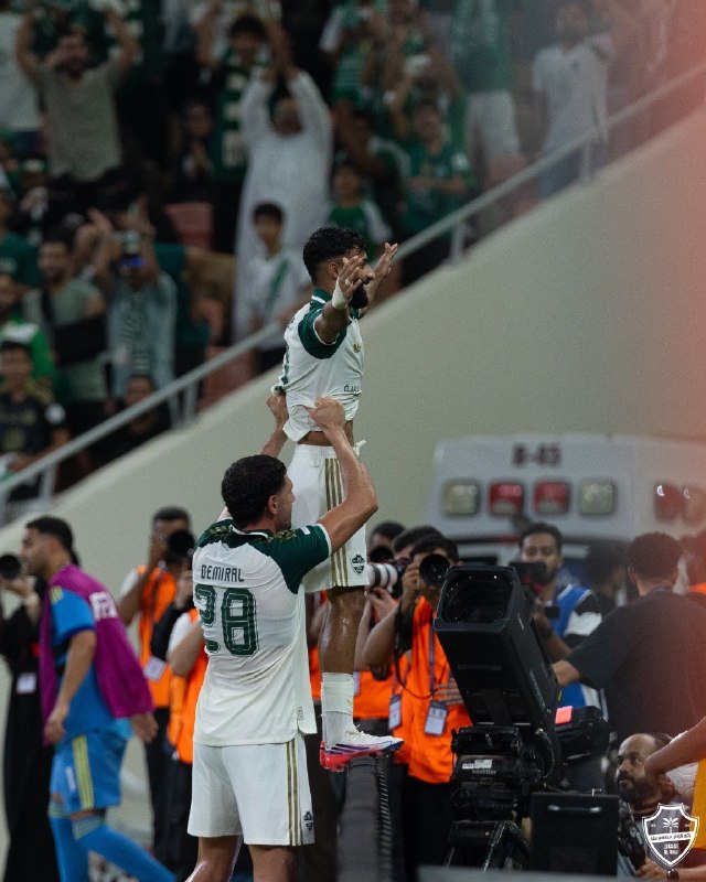 فوتبال اروپا: جام بین قارهای الاهلی 1 _ اوکلند 0 🟢صعود دشوار الاهلی به دور بعدی جام بین قارهای ~~~~~~~🌐 به يوسیال چنل بپیوندید :