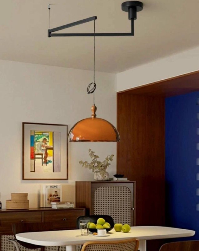 Передвижная люстра с поворотным рычагом. Знали о существовании такой? А что удобно - переставил стол в другое место, и не паришься, как светильник ... - изображение 1 - передвижная, люстра, поворотным