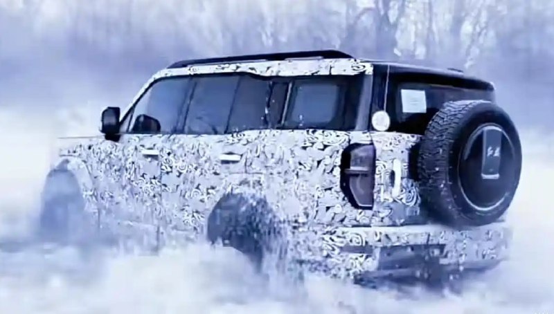Hongqi готовит 5-метровый внедорожник 3