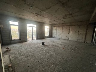 Срочно Продаётся Юнусобод 13-кв 2/7/11 навастройка
