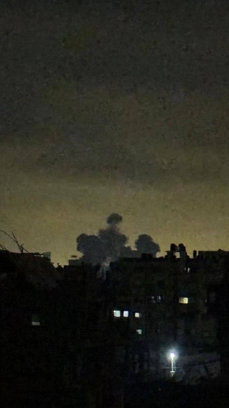 דחוף: צבא הכיבוש מבצע הפצצה מאסיבית מצפון-מערב לעיר בית לאהיה בצפון רצועת עזה.