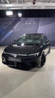Volkswagen представил обновленный Golf R с 333-сильным двигателемЗаряженный хэтч