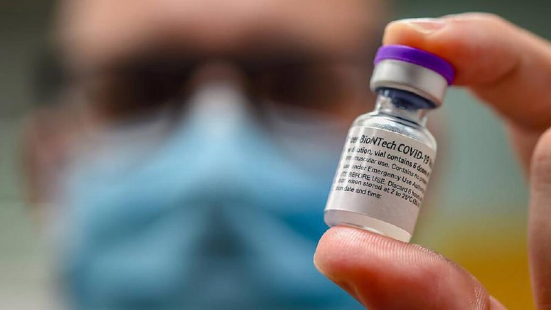 Who is eligible for a COVID shot? What to know about the latest U.S. changes