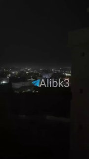 רגע ההפצצה הישראלית בעיירה בורג' אל-שאמאלי, דרומית ללבנון.