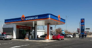 ⛽️ Топливный кризис быстро перестал быть исключительно российской проблемой и перекинулся на соседние страны. Одним из первых его почувствовал КазахстанЖители российских регионов поехали в приграничные области республики искать, где можно заправиться без о