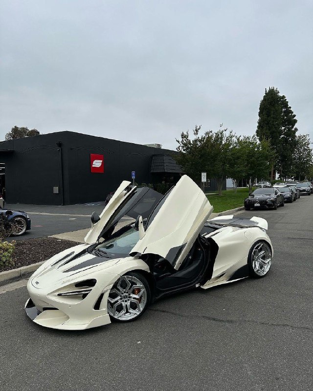 1000-сильный McLaren 720s 2