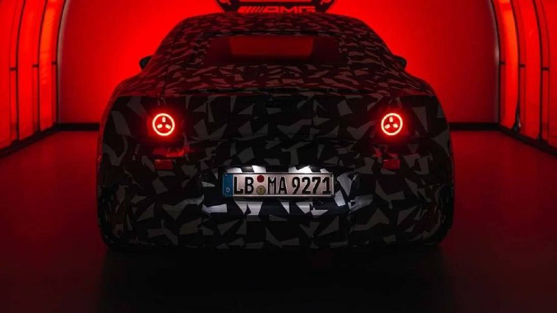 Mercedes-AMG готовит «убийцу» Porsche Taycan — показаны первые тизеры нового электроседана. 2