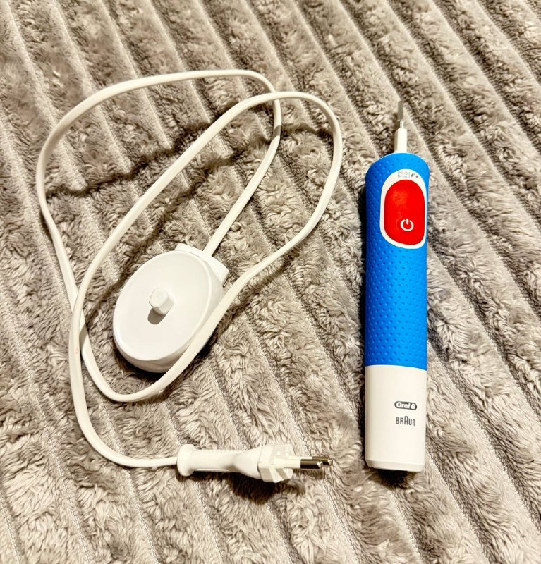 Электрическая зубная щетка от 3х лет — фото 1