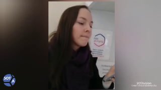 Министр сельского хозяйства Новосибирской области снова отказался встречаться с фермерами. В прошлый раз он сбежал от активистки, не став отвечать на ее вопросыГруппа активистов и фермеров, пострадавших от изъятия и уничтожения скота, вновь попыталась попа