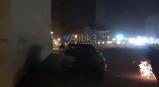 עימותים בין מפגינים בחריין לכלי רכב משוריינים של שכירי אל ח'ליפה.