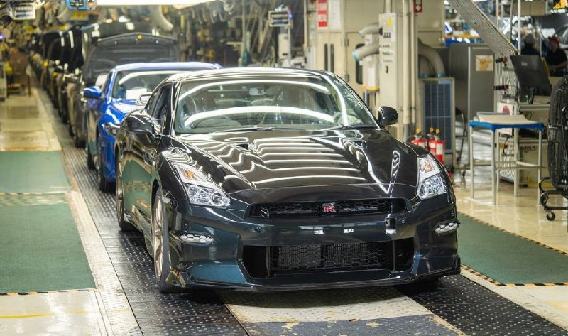 В Японии завершили выпуск легендарного Nissan GT-R R35