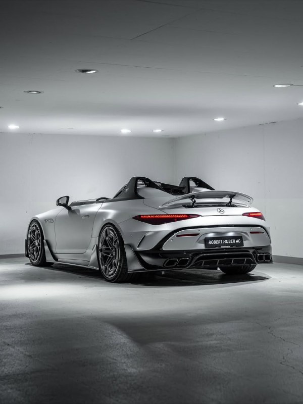 Mercedes-AMG PureSpeed 4.0-L V8 BITURBO €1M 2