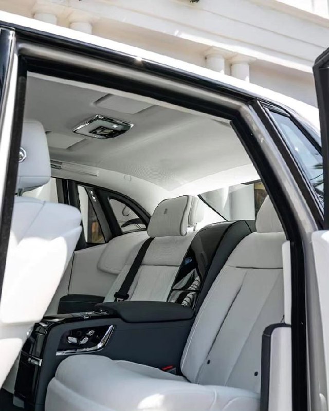 Rolls-Royce Phantom 7