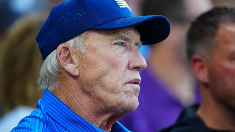 Report: John Elway was driving golf cart at time of Jeff Sperbeck accident