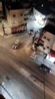 סצנות נוספות של תנועות רכבי כיבוש והנחתת חיילי כיבוש ממסוק במהלך הפשיטה על העיר יטא מדרום לחברון.