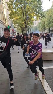 🇫🇷 The faces of the looters-revolutionaries who loot and burn buildings for the sake of improving education and cheaper lunches.