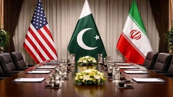 صبح نو: ▪️آناتومی یک سانسور سیاسی درباره توافق اسلامآباد✍🏼مصطفی صادقی: گاهی برای شکستخورده نشاندادن یک کشور، لازم نیست شکستش