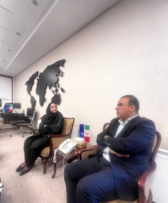 اخبار عصر گناباد: دکتر محمدپور: با راه‌اندازی ایستگاه هواشناسی فرودگاه شهدای گناباد موافقت شد در جلسه‌ی روز گذشته نماینده مردم با خانم دکت
