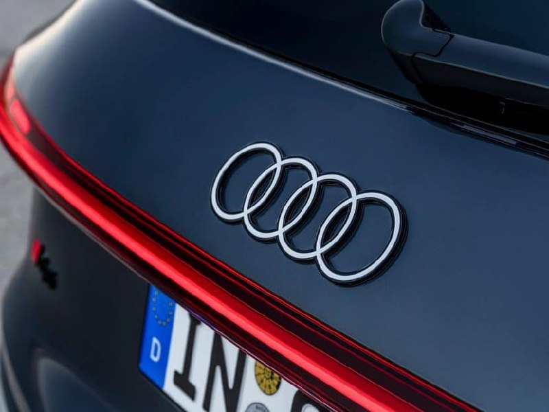 Лето 2026, и Audi наконец-то решила влезть в сегмент, где BMW X7 уже 8 лет катае