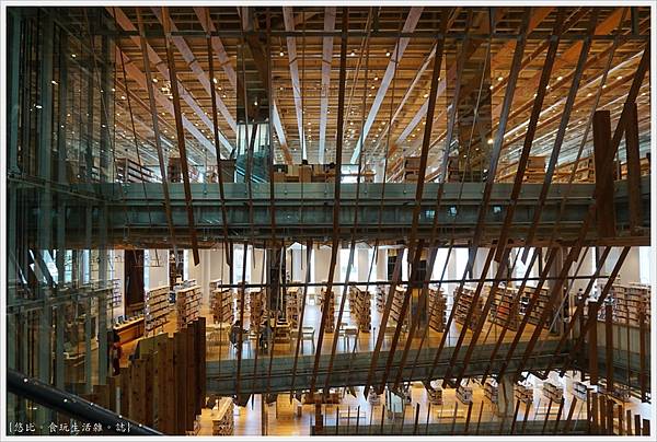 [日本北陸|富山市玻璃美術館。富山市立圖書館。FUMUROYA CAFÉ×TOYAMAキラリ]