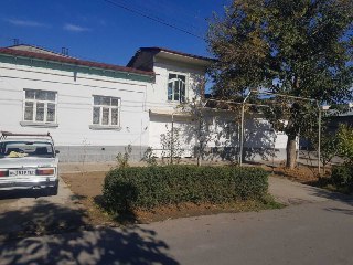 Учтепа т-нда угловой участка сотилади 3.5 сот фасад 22 метр. Уй эгаси