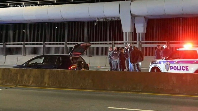 ירי חשוד בגשר ג'ורג' וושינגטון / בלש בדימוס נעצר באשמת רצח ויקטור רומרו, בן 62, נעצר ביום רביעי בקשר למותו…