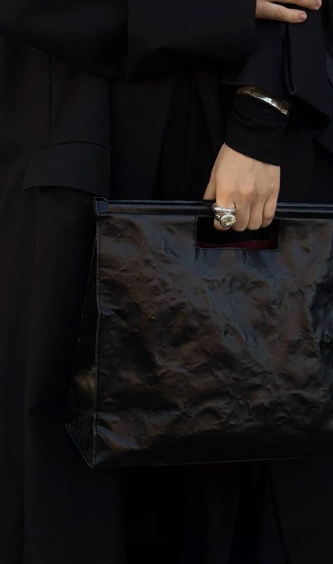 Давно ничего не видела подходящего для своих рук, помимо LOTOPHAG ❤️‍🔥Новый бренд LOUD OBJECTS Узнала о нем совсем недавно и сразу влюбилась 💗Давно ничего не видела подходящего для своих рук, помимо LOTOPHAG ❤️‍🔥Новый бренд LOUD OBJECTS Узнала о нем совсем недавно и сразу влюбилась 💗