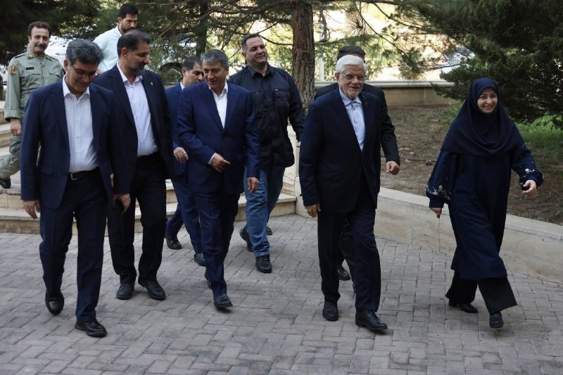خبرگزاری ایرنا: 🔸عارف: دهک دهم ۲۳ برابر دهک اول از یارانه بنزین استفاده میکند🔹 معاون اول رئیسجمهور با تأکید بر ضرورت همراهسازی و توجی