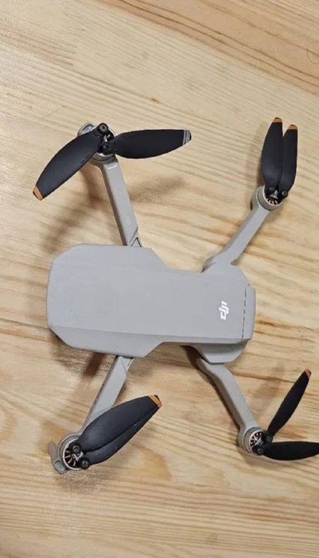 Продаю дрон Dji mini 2 SE fly more combo