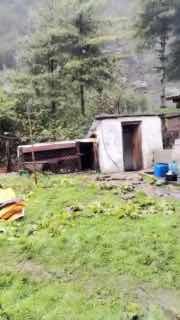 🇳🇵 Horrifying photos from Nepal, where the rain causes landslides of rocks and mud that wipe out villages and take out houses from under people's feet