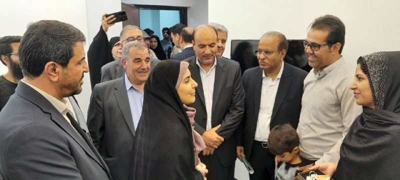 صدای خزل: افتتاح پروژه مسکن ملی در نهاوند با حضور وزیر راهبا حضور وزیر راه و همراهی نثاری نماینده نهاوند، استاندار همدان، فرماندار