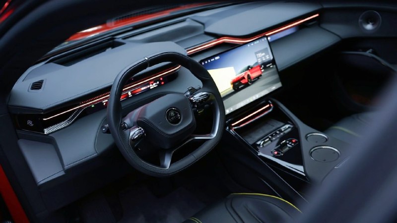 Lotus показал заряженный гибридный кроссовер For Me, который выдаёт 952 силы и разгонятся до 100 км/ 4
