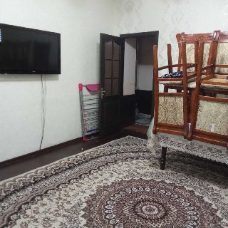 Продажа  3х комнатного дома      ориентир  Азербайджанский центр