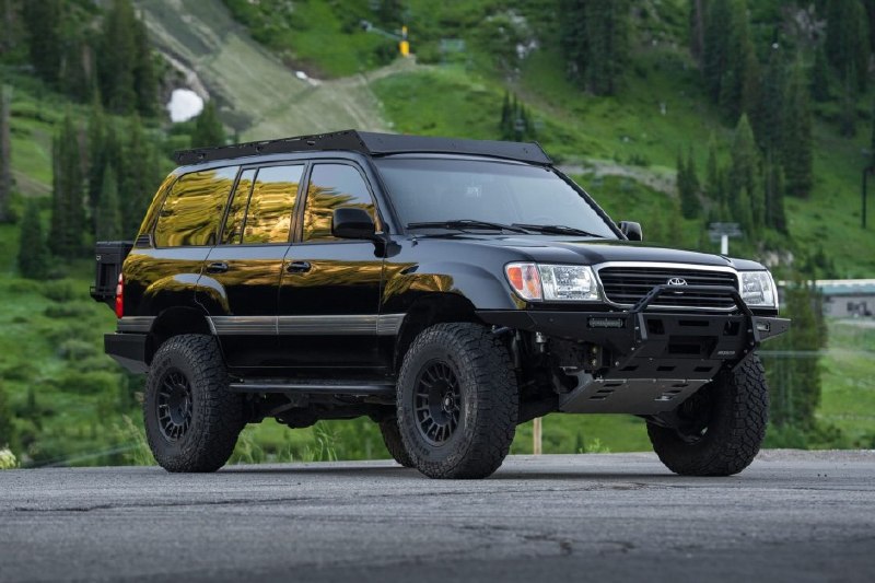 🚙💥 2000‑годовой Land Cruiser UZJ100 – новая «королевская» трансформацияМы разо