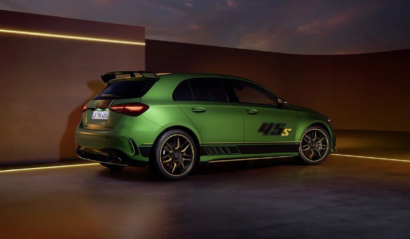 Хот-хэтч Mercedes-AMG A 45 S получил лимитированную серию 2