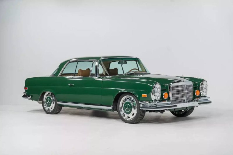 Отреставрированный Mercedes-Benz 280SE превратили ...