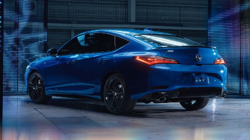 Acura представила обновленный лифтбек Integra 2