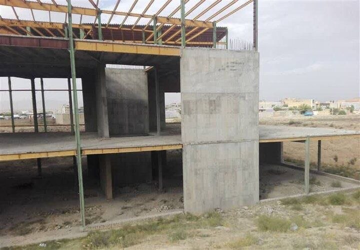 کانال قوچان خبر: 🟥 مجتمع فرهنگی و هنری قوچان؛ پروژه‌ای با مطالبه عمومی👤رسول فرزادفرد فرماندار قوچان با اشاره به پروژه مجتمع فرهنگی و هنری