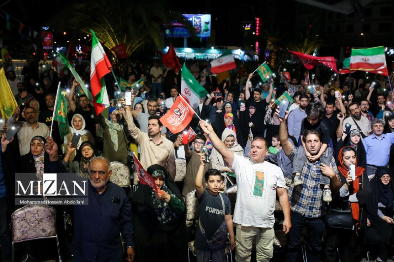 خبرگزاری میزان: 📸اجتماع مردمی «عید بیعت» از نگاه دوربین میزان🔹همزمان با آغاز امامت حضرت مهدی (عج)، اجتماع مردمی «عید بیعت» شامگاه جمعه (