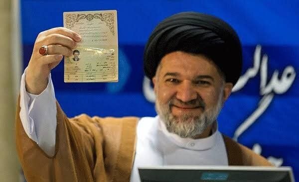 آقای اقتصاد | MrEconomy: 📌شنیده‌ها نشان می‌دهد «محمدباقر خرازی» در بازداشت به سر می‌برد./عبدی مدیا@Mr_Economy