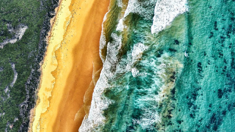 The land of moving shorelinesAerial view of land and ocean, Victoria, Australia (© Nearmap/Getty Images)